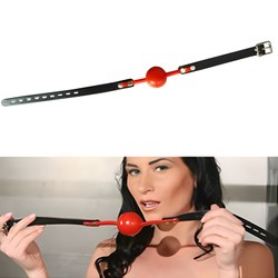 Ball gag silicon rouge