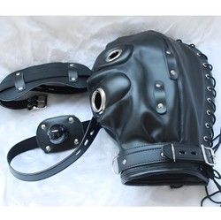 Cagoule de soumission avec penis gag soft