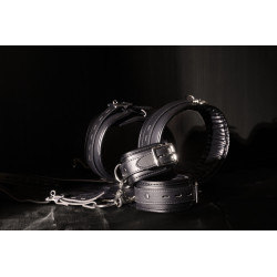 Mainteneur de position bondage - harness et menottes | Nedgy