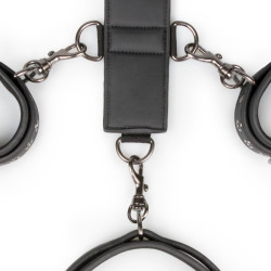 Collier et menottes reliés Restraint Set | Nedgy