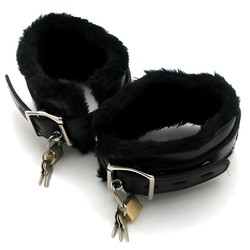 Bracelet menotte de chevilles premium fourrure